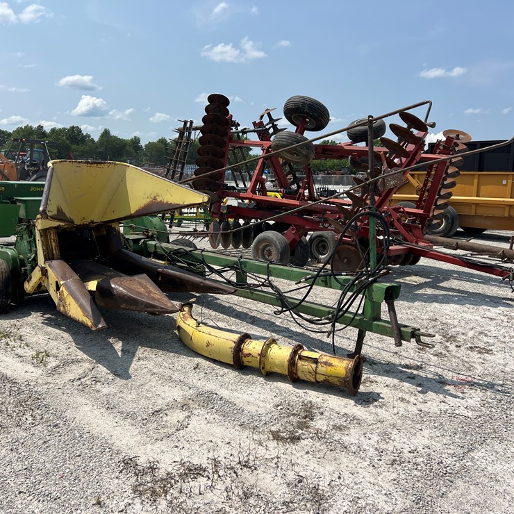 JOHN DEERE 3800