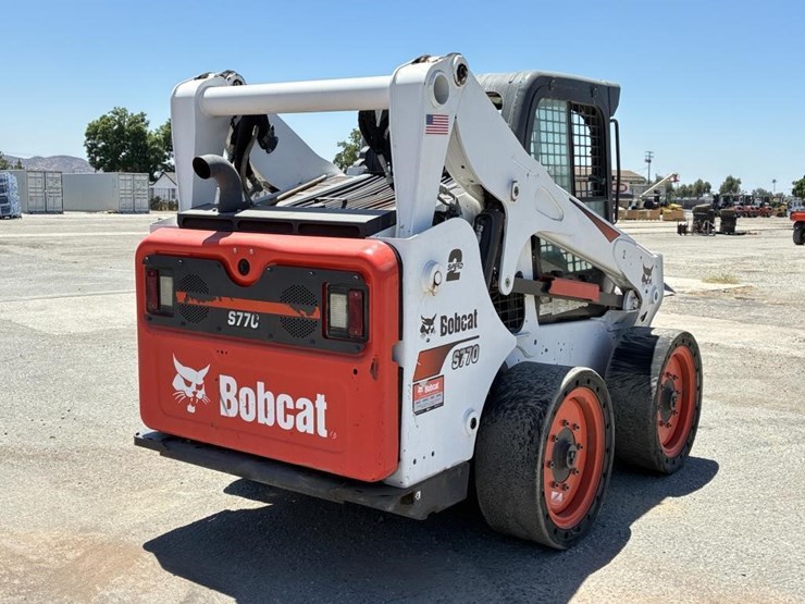 2022-bobcat-s770-image-3