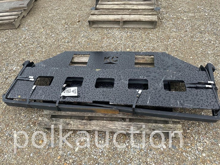 163---72"-fork-frame-w/-42"-forks-image-1