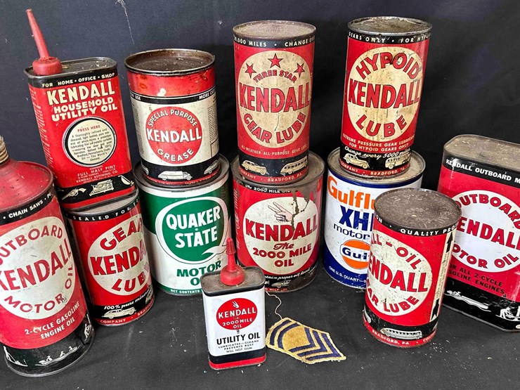 1047---misc.-vintage-lubricant-cans---some-are-full-image-1