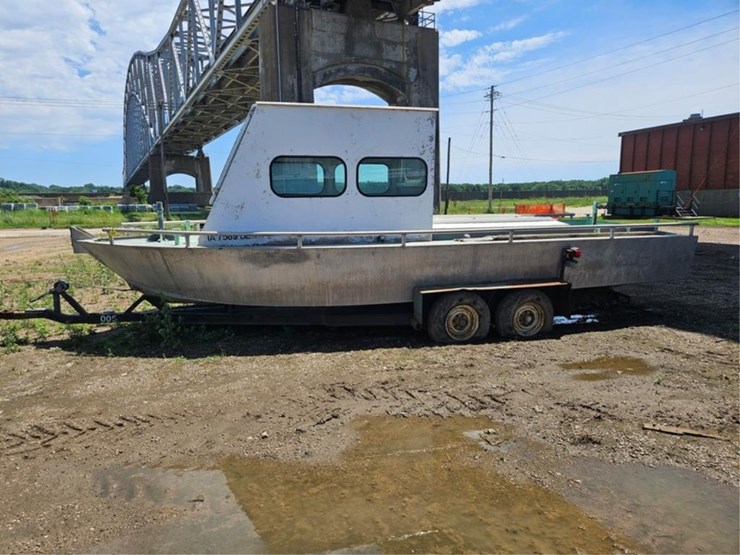 #2586-•-25'-aluminum-john-boat-image-2