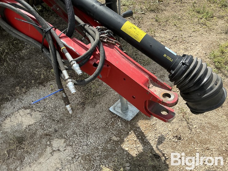 2013-case-ih-rb564-image-9