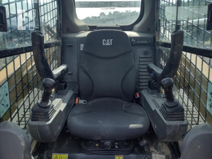 2022-caterpillar-259d3-image-11