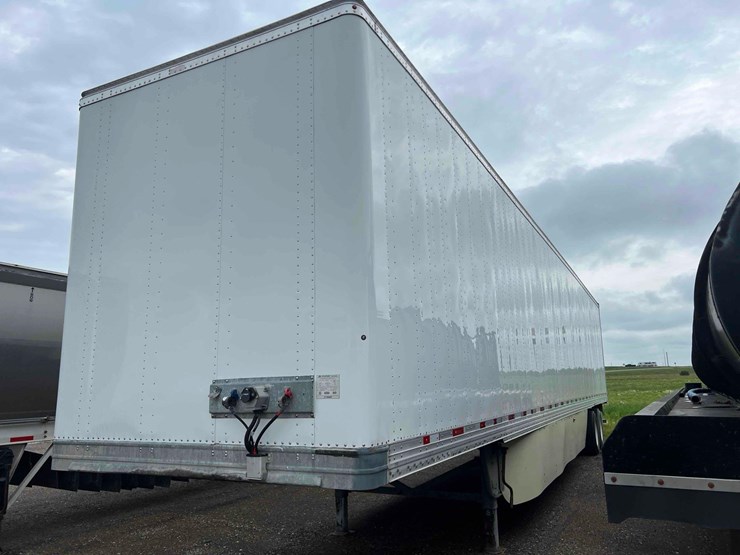 2019-hyundai-van-trailer-image-1