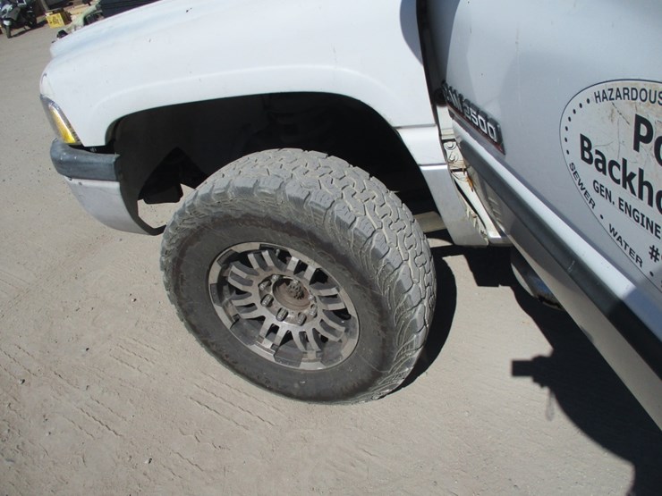 2002-dodge-ram-2500-image-15