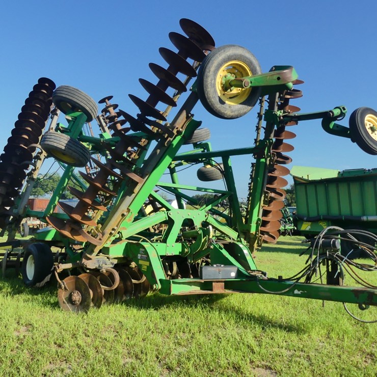 JOHN DEERE 2620