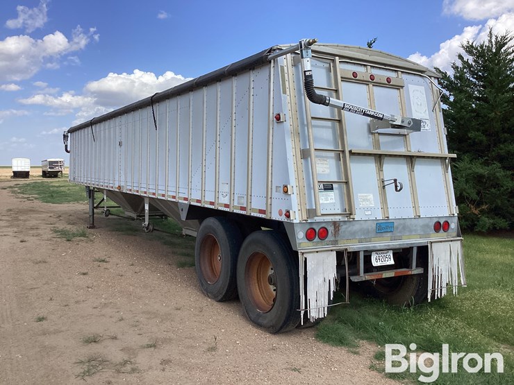 2000-merritt-grain-hopper-image-7