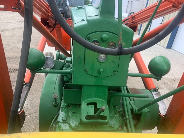 john-deere-70-image-7
