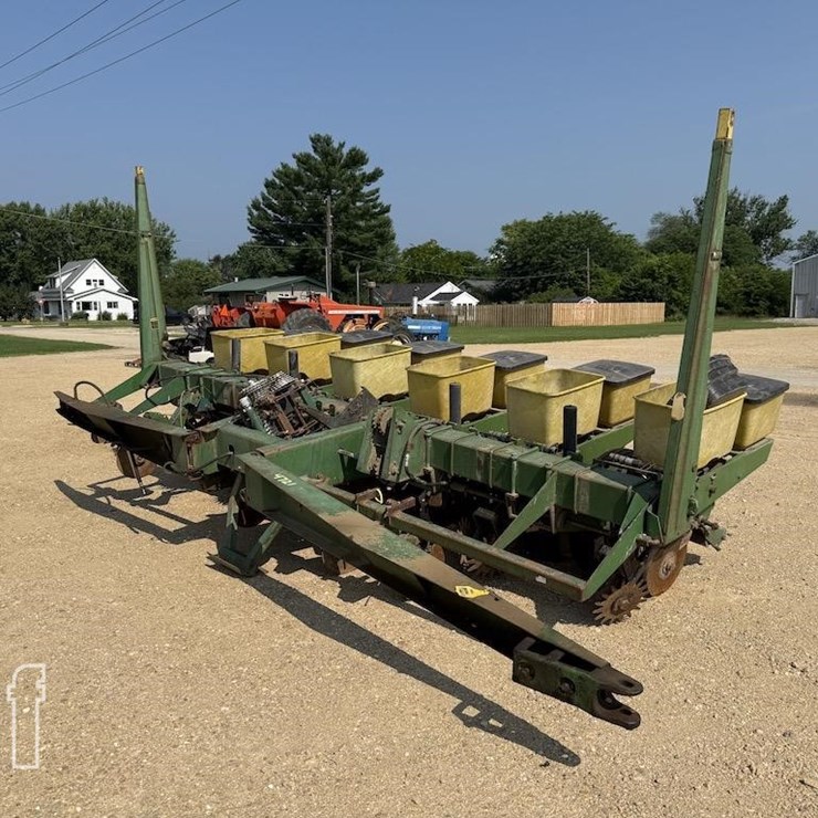 JOHN DEERE P7000