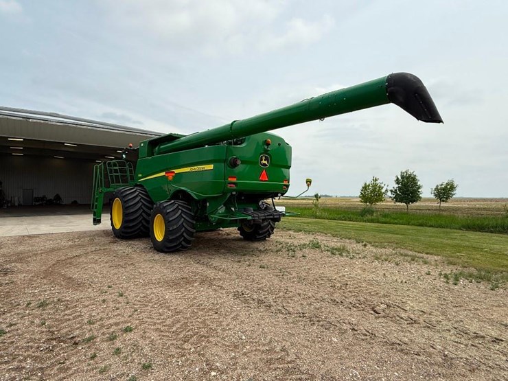 john-deere-s690-image-3