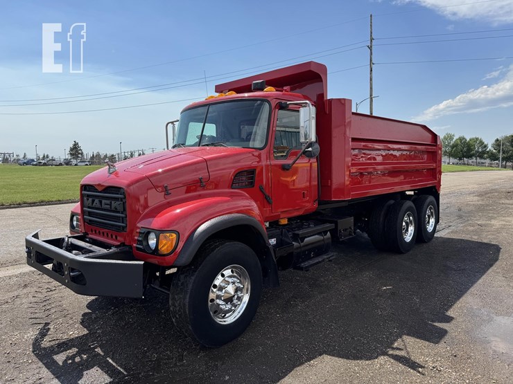 2004-mack-granite-cv713-image-65