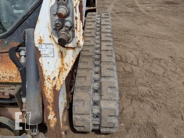 2014-bobcat-t590-image-27