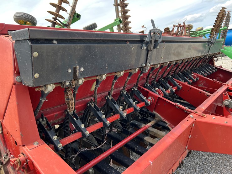 case-ih-5300-image-3