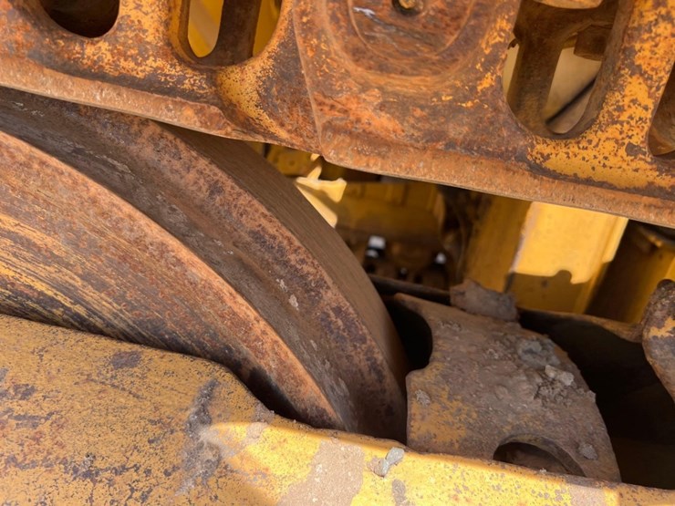 2004-caterpillar-963c-image-12