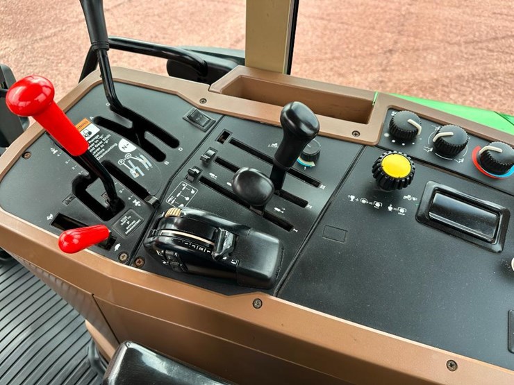 1996-john-deere-7400-image-52