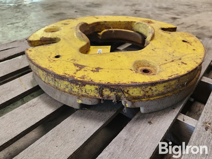 john-deere-100lb-wheel-weights-image-3