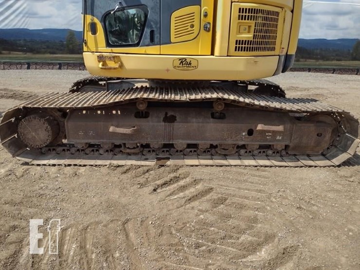2011-komatsu-pc228us-lc-8-image-32