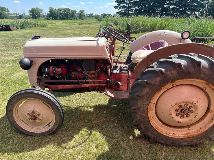 ford-8n-image-2
