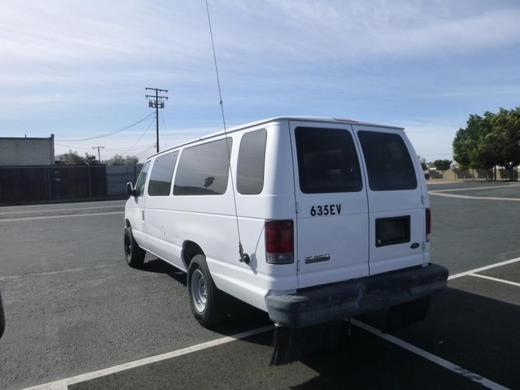 2008-ford-e350-image-8