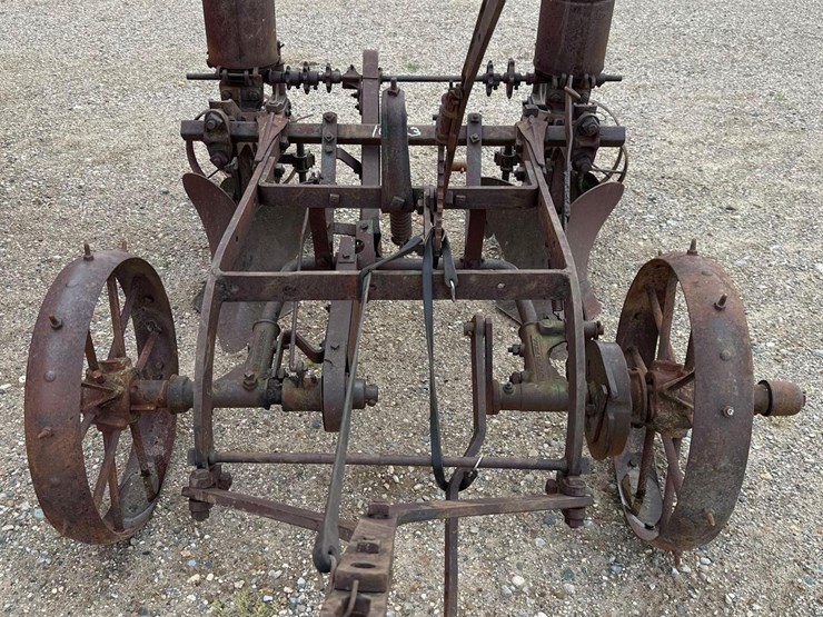 john-deere-2-image-2