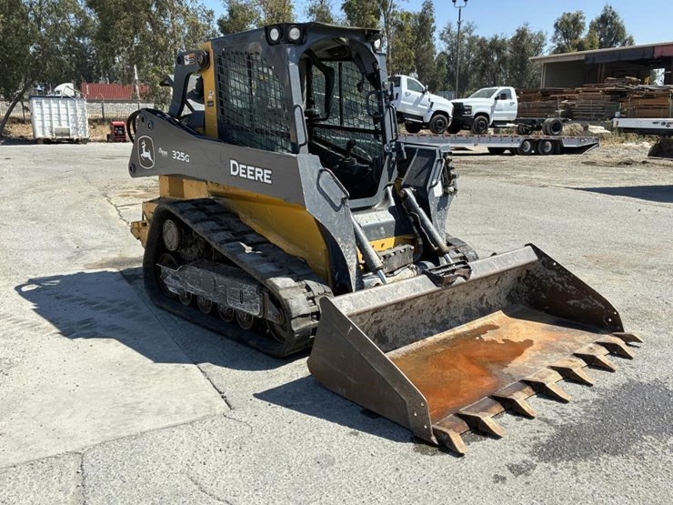 2020-deere-325g-image-2