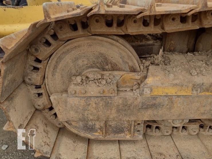 2006-deere-700j-lt-image-25