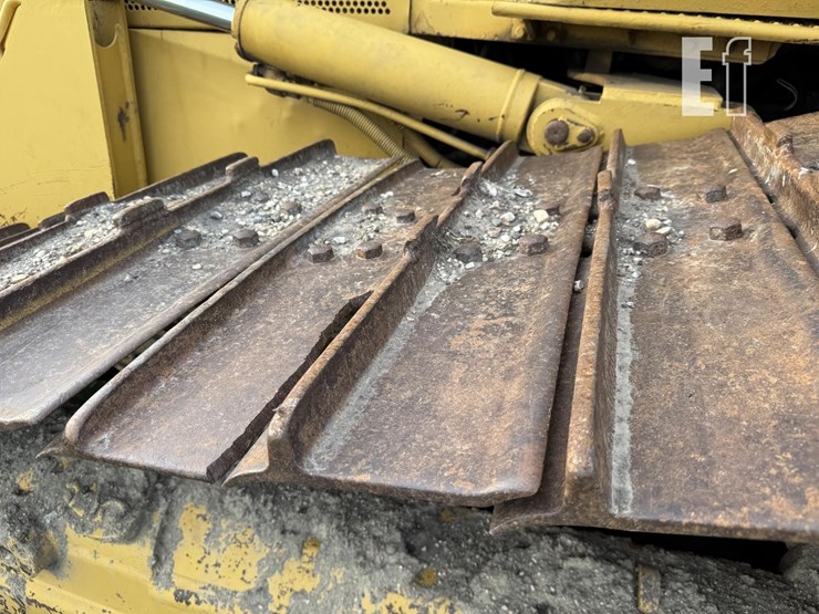 caterpillar-d6m-image-26
