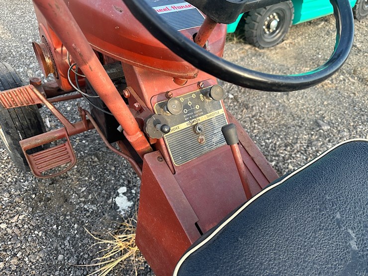 wheel-horse-654-garden-tractor-image-6