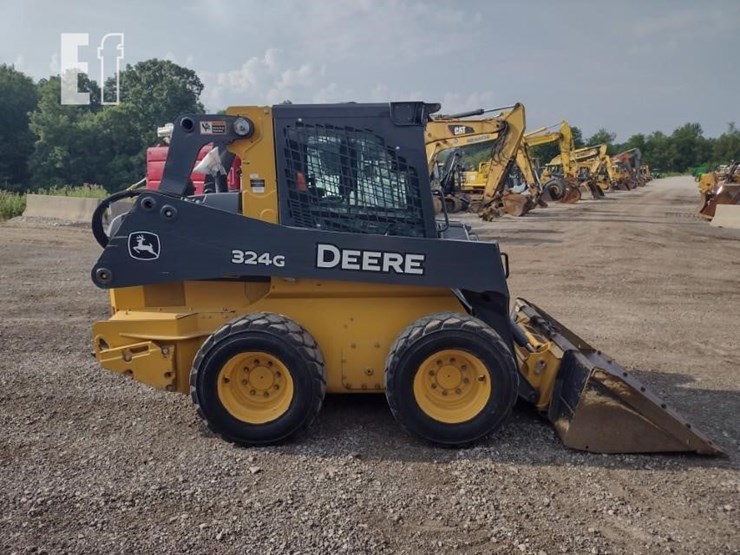 2020-deere-324g-image-3