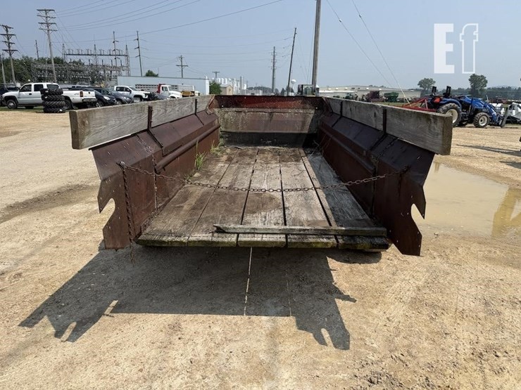 new-holland-520-image-5