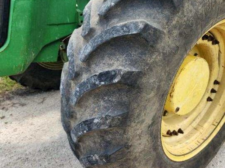 2000-john-deere-8310-image-17