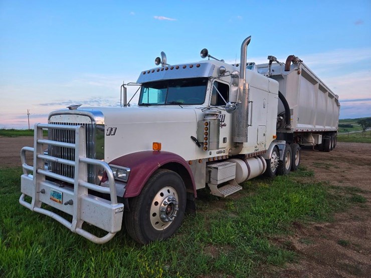 2000-peterbilt-379-image-1