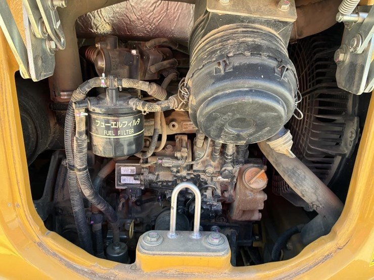 2022-deere-35g-image-14