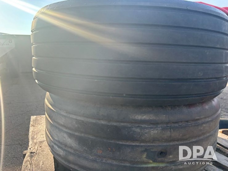 implement-tires-(dr11904)-image-5