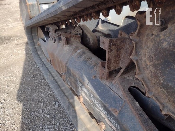 2017-bobcat-t870-image-26