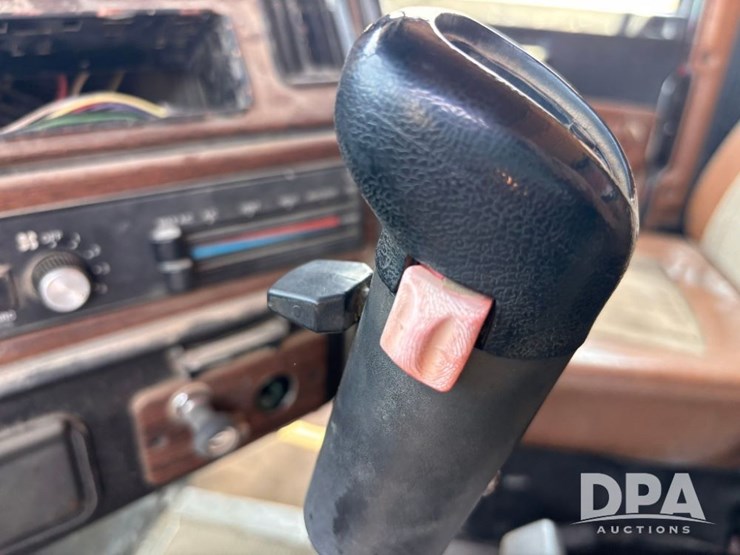 1997-freightliner-fld112-image-79