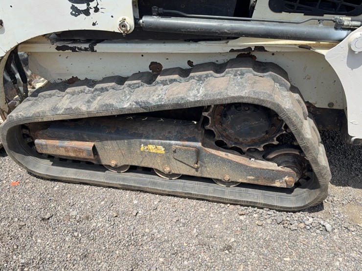 2020-bobcat-t450-image-10
