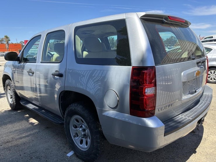2014-chevrolet-tahoe-image-4
