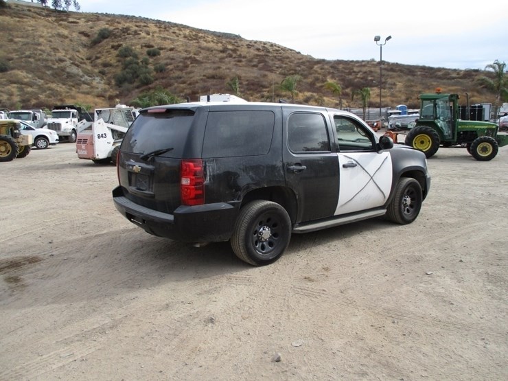 2014-chevrolet-tahoe-image-3