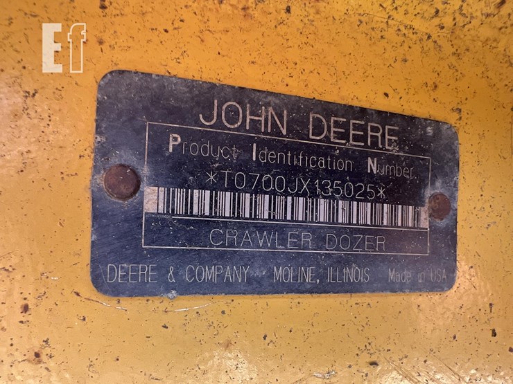 2013-deere-700j-lgp-image-25