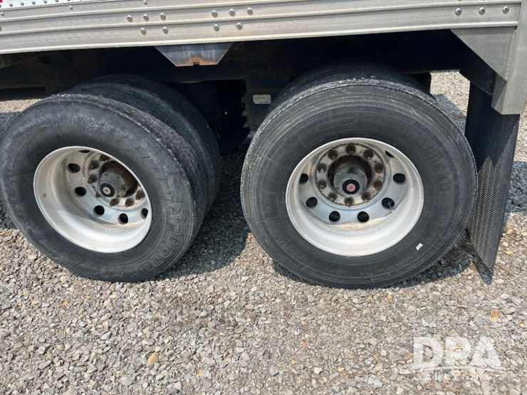 2015-timpte-grain-trailer-image-28