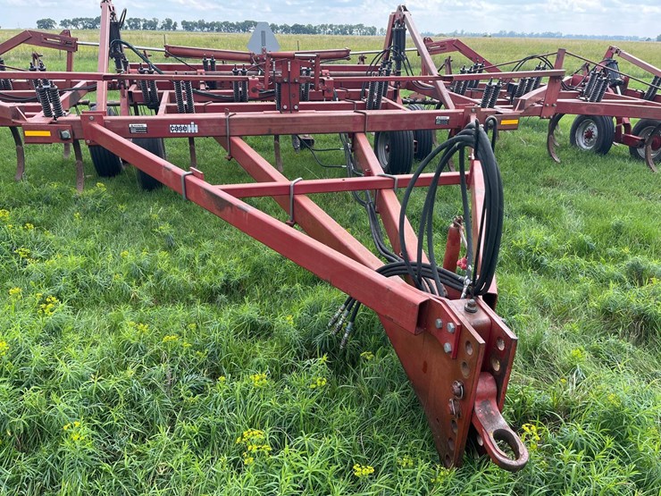 case-ih-5600-image-23