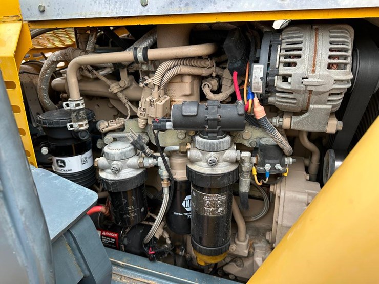 2014-gehl-rs6-42-image-38