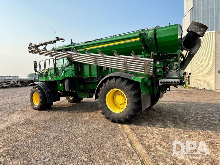 2019-john-deere-f4365-image-11