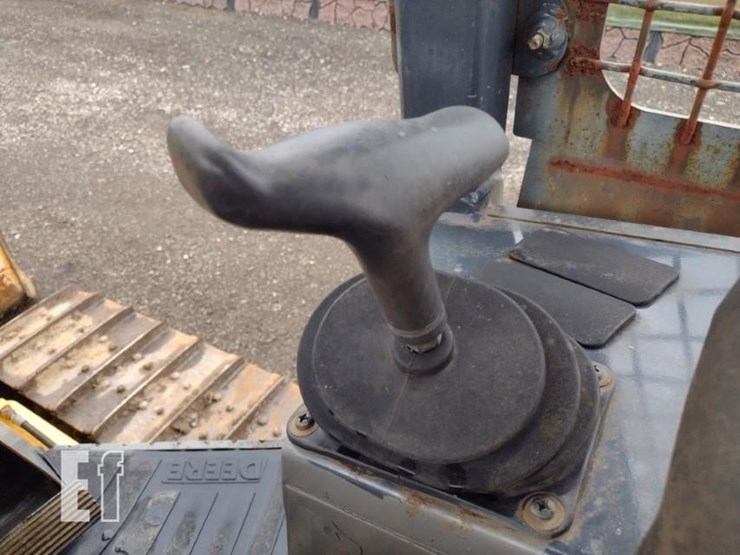 2006-deere-450j-lt-image-9