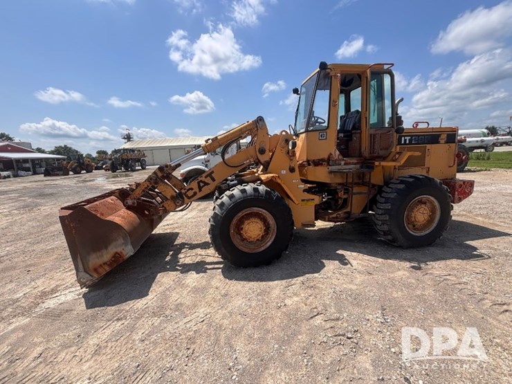 1989-caterpillar-it28b-image-11
