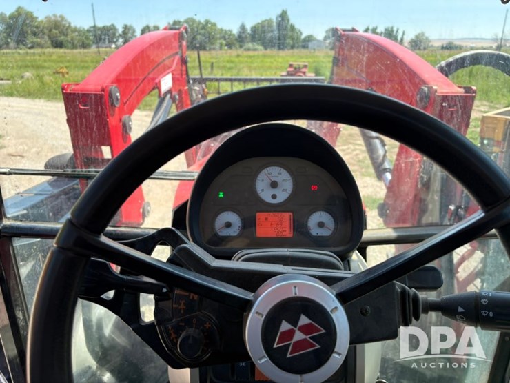 2016-massey-ferguson-4710-image-7