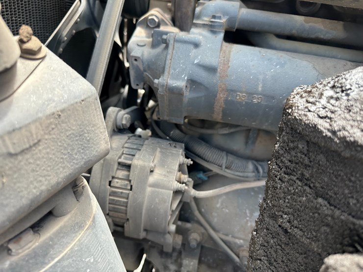 1999-mack-rd688s-image-58