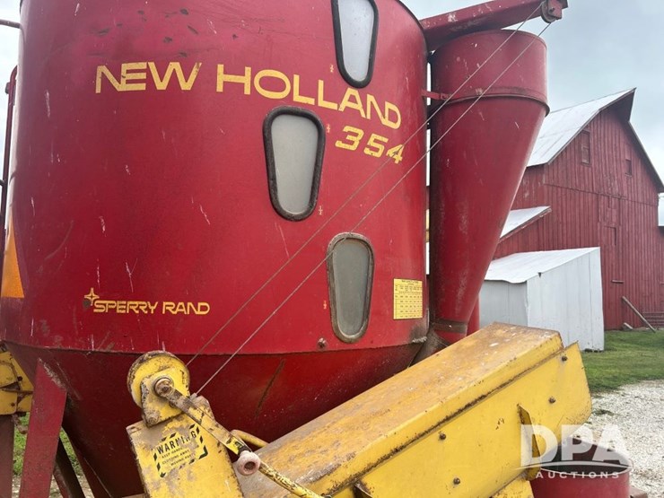new-holland-354-image-26