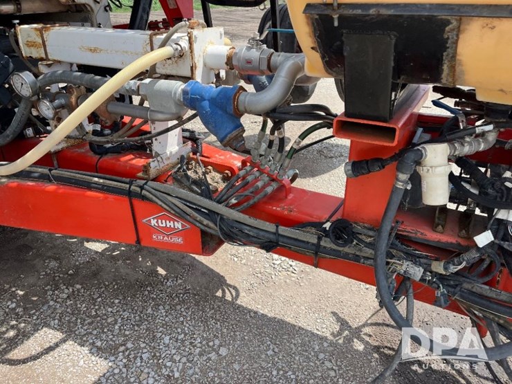 2019-kuhn-gladiator-1205-strip-till-bar-(jn2501,-unit-tb12)-image-16